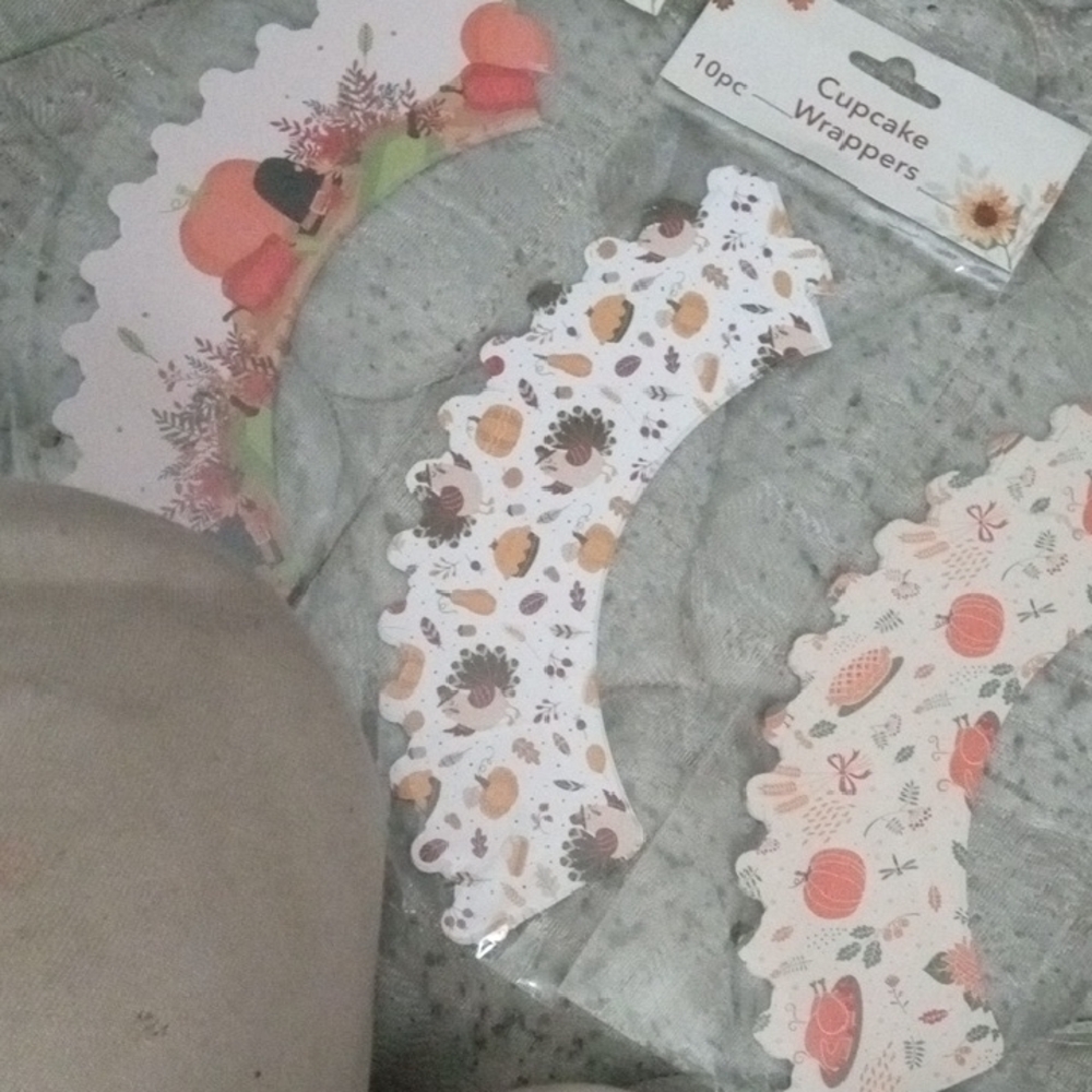 Floral Cupcake Wrappers - 10 Piece 3 Sets